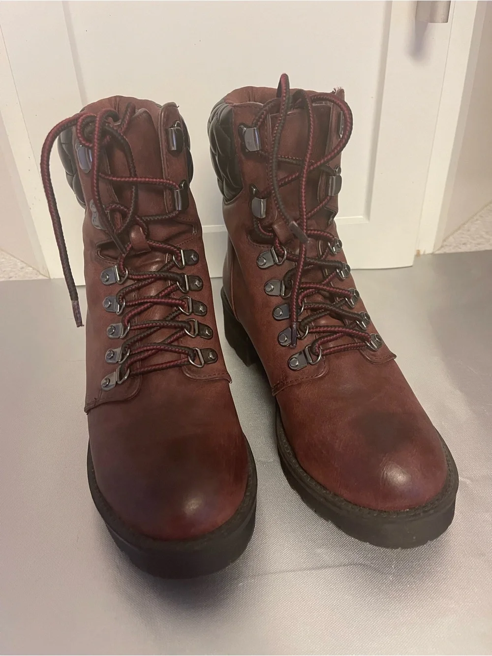 Mia Mackenzie Boots Women’s Burgundy Faux Leather Combats Boots Sz 8.5M